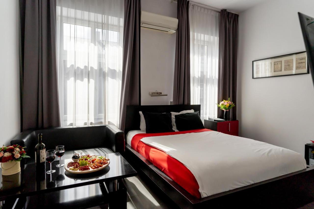 Komorowski Luxury Guest Rooms Krakow Exterior photo