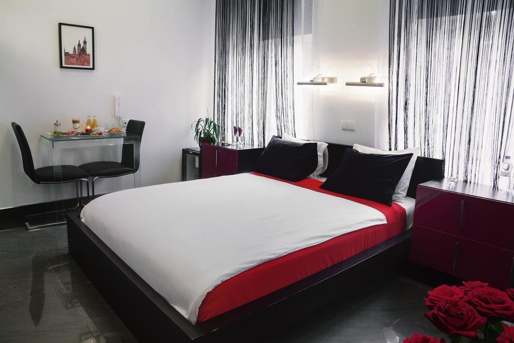 Komorowski Luxury Guest Rooms Krakow Exterior photo