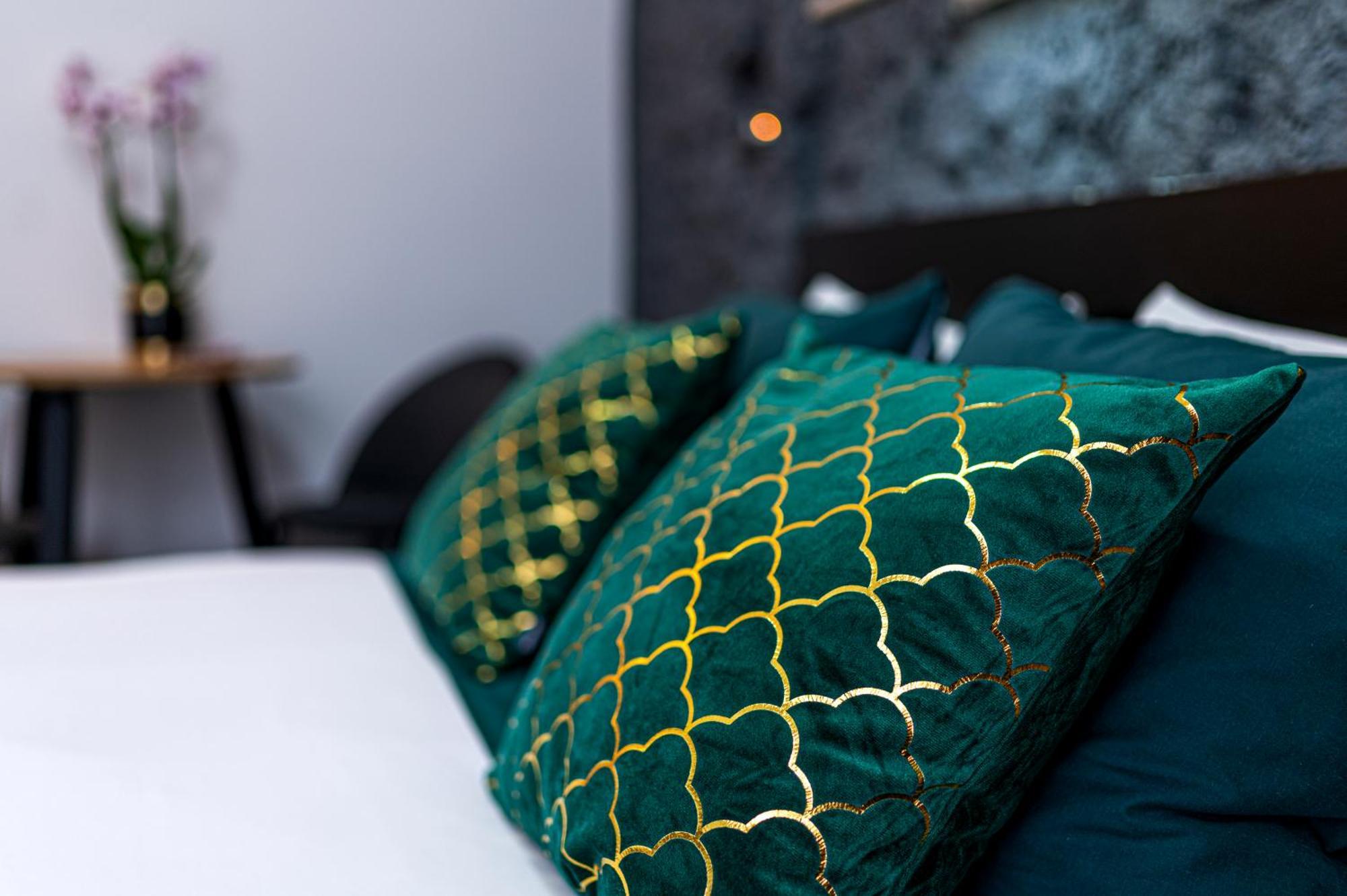 Komorowski Luxury Guest Rooms Krakow Exterior photo